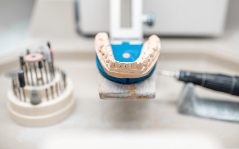 Cleaning of Dental Prostheses